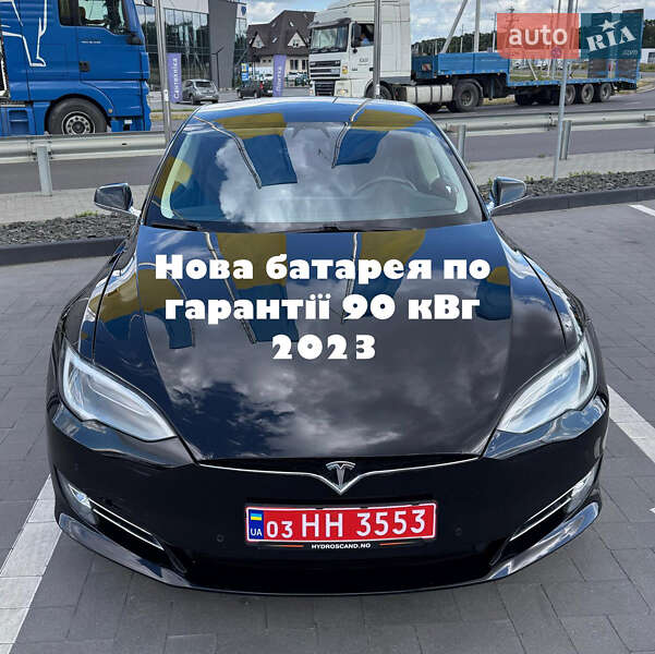 Лифтбек Tesla Model S 2018 в 