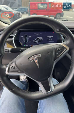 Лифтбек Tesla Model S 2018 в 