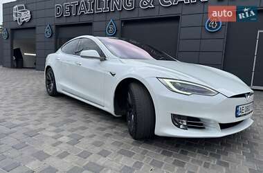 Лифтбек Tesla Model S 2020 в Днепре