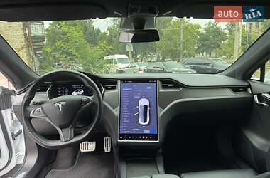 Лифтбек Tesla Model S 2020 в 