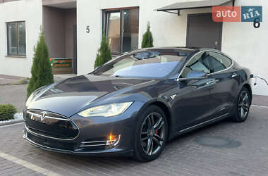 Лифтбек Tesla Model S 2014 в 