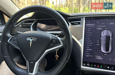 Лифтбек Tesla Model S 2013 в 