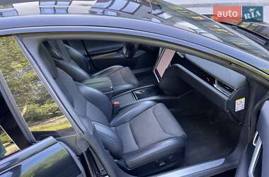 Лифтбек Tesla Model S 2018 в Луцке