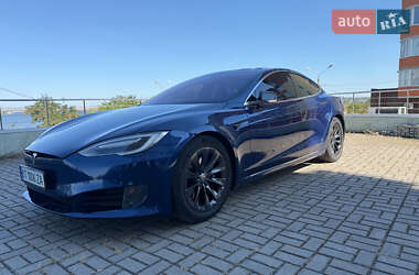 Ліфтбек Tesla Model S 2017 в Миколаєві