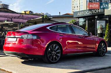Ліфтбек Tesla Model S 2013 в 