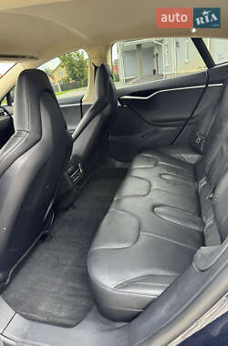 Лифтбек Tesla Model S 2013 в 