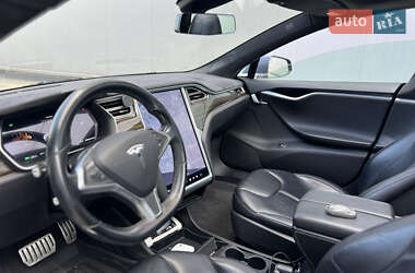Лифтбек Tesla Model S 2014 в 