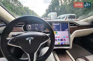 Лифтбек Tesla Model S 2017 в 