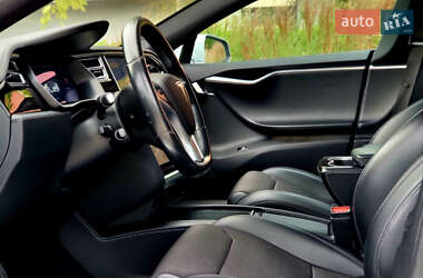 Лифтбек Tesla Model S 2017 в 