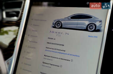 Лифтбек Tesla Model S 2017 в 