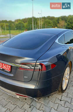 Ліфтбек Tesla Model S 2015 в 