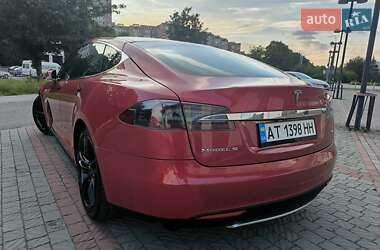 Ліфтбек Tesla Model S 2015 в 