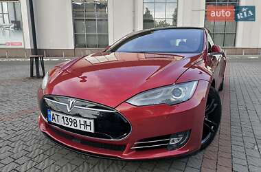 Ліфтбек Tesla Model S 2015 в 