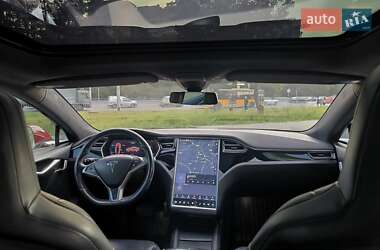 Ліфтбек Tesla Model S 2015 в 