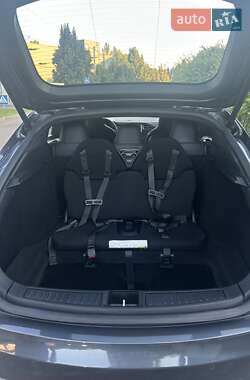 Ліфтбек Tesla Model S 2015 в 