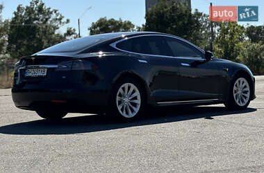 Ліфтбек Tesla Model S 2017 в 