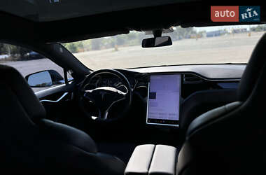Ліфтбек Tesla Model S 2017 в 