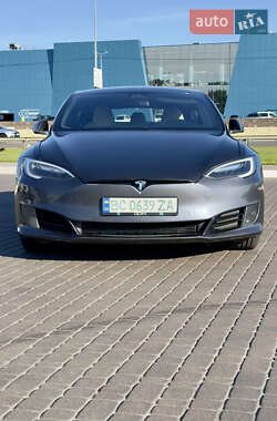 Ліфтбек Tesla Model S 2017 в 