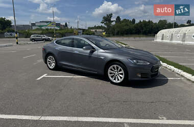 Ліфтбек Tesla Model S 2013 в 