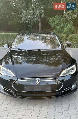 Лифтбек Tesla Model S 2013 в 