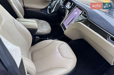Лифтбек Tesla Model S 2014 в 