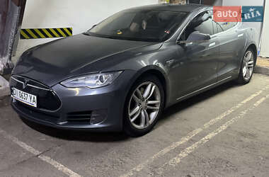 Лифтбек Tesla Model S 2013 в Киеве