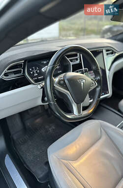 Ліфтбек Tesla Model S 2016 в 