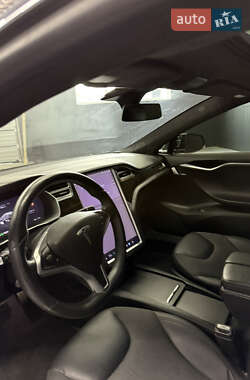 Ліфтбек Tesla Model S 2016 в 