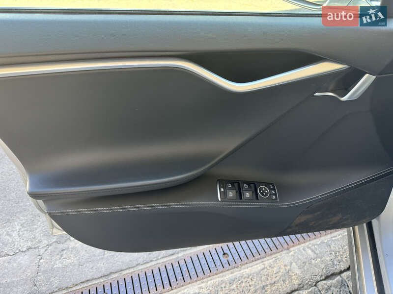 Лифтбек Tesla Model S 2015 в Одессе