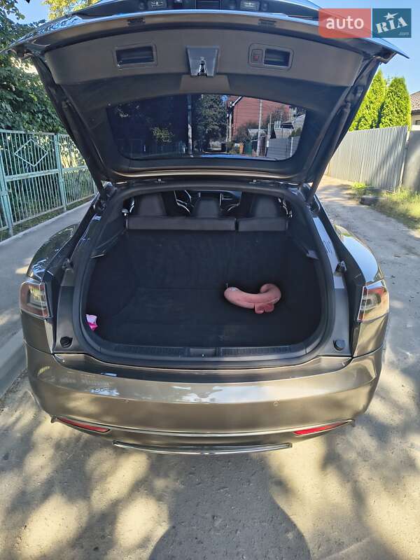 Ліфтбек Tesla Model S 2015 в Сумах фото 7 Ліфтбек Tesla Model S 2015 в Сумах