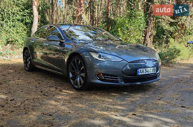 Лифтбек Tesla Model S 2014 в Киеве