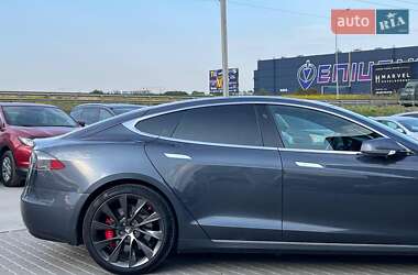 Ліфтбек Tesla Model S 2019 в 