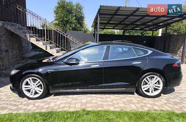 Ліфтбек Tesla Model S 2015 в 