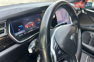 Ліфтбек Tesla Model S 2016 в 