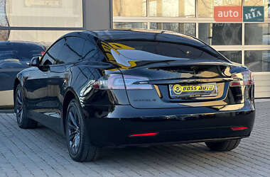 Лифтбек Tesla Model S 2018 в 
