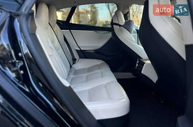 Лифтбек Tesla Model S 2018 в 