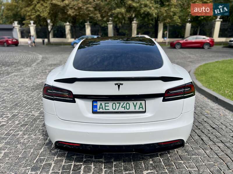 Ліфтбек Tesla Model S 2022 в Дніпрі