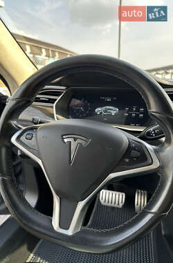 Лифтбек Tesla Model S 2014 в 