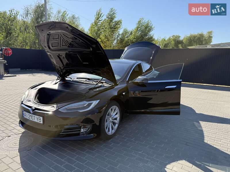 Лифтбек Tesla Model S 2018 в Березане фото 9 Лифтбек Tesla Model S 2018 в Березане