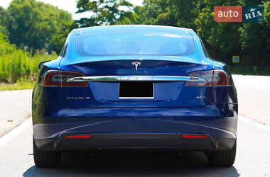 Ліфтбек Tesla Model S 2015 в 