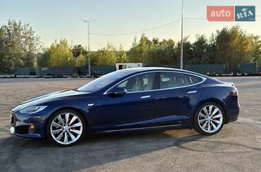 Лифтбек Tesla Model S 2016 в Киеве фото 5 Лифтбек Tesla Model S 2016 в Киеве