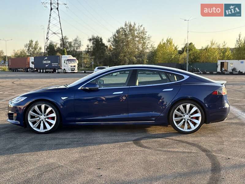 Лифтбек Tesla Model S 2016 в Киеве фото 7 Лифтбек Tesla Model S 2016 в Киеве