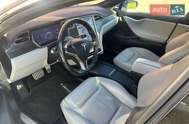 Ліфтбек Tesla Model S 2016 в 