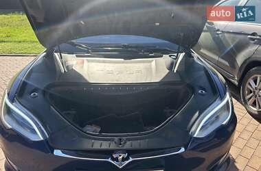 Лифтбек Tesla Model S 2016 в Киеве фото 12 Лифтбек Tesla Model S 2016 в Киеве