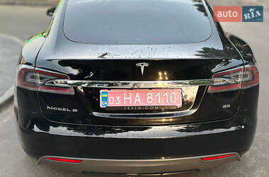 Ліфтбек Tesla Model S 2015 в 