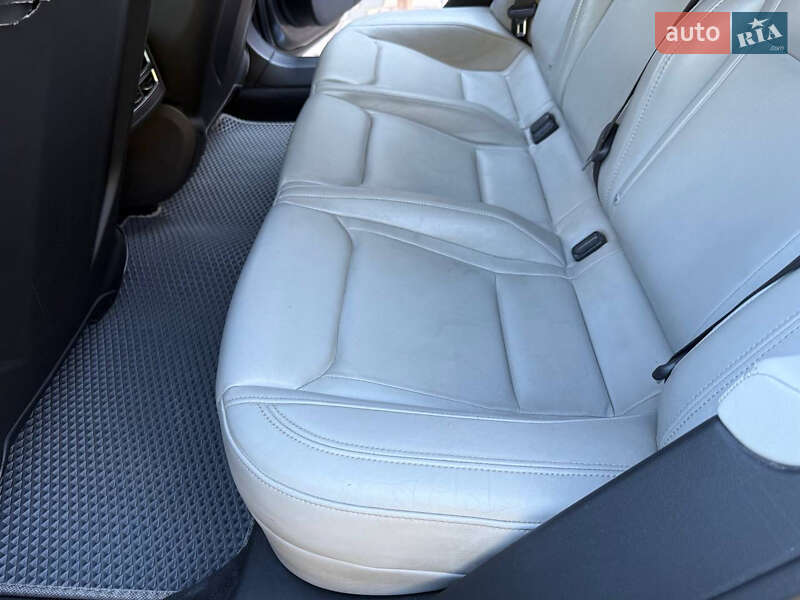 Ліфтбек Tesla Model S 2015 в Одесі фото 11 Ліфтбек Tesla Model S 2015 в Одесі