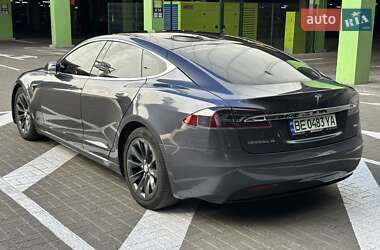 Лифтбек Tesla Model S 2016 в 