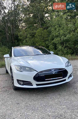 Ліфтбек Tesla Model S 2015 в 