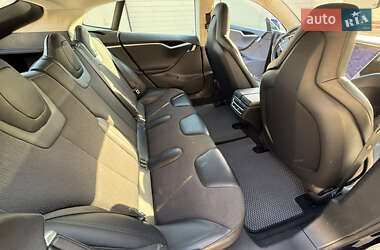 Ліфтбек Tesla Model S 2014 в 