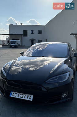Ліфтбек Tesla Model S 2016 в 